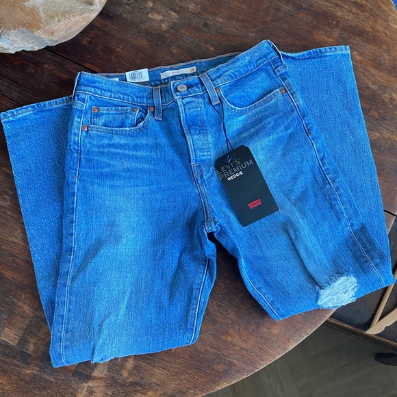 Levi’s Wedgie Jeans - Picture 5 of 11